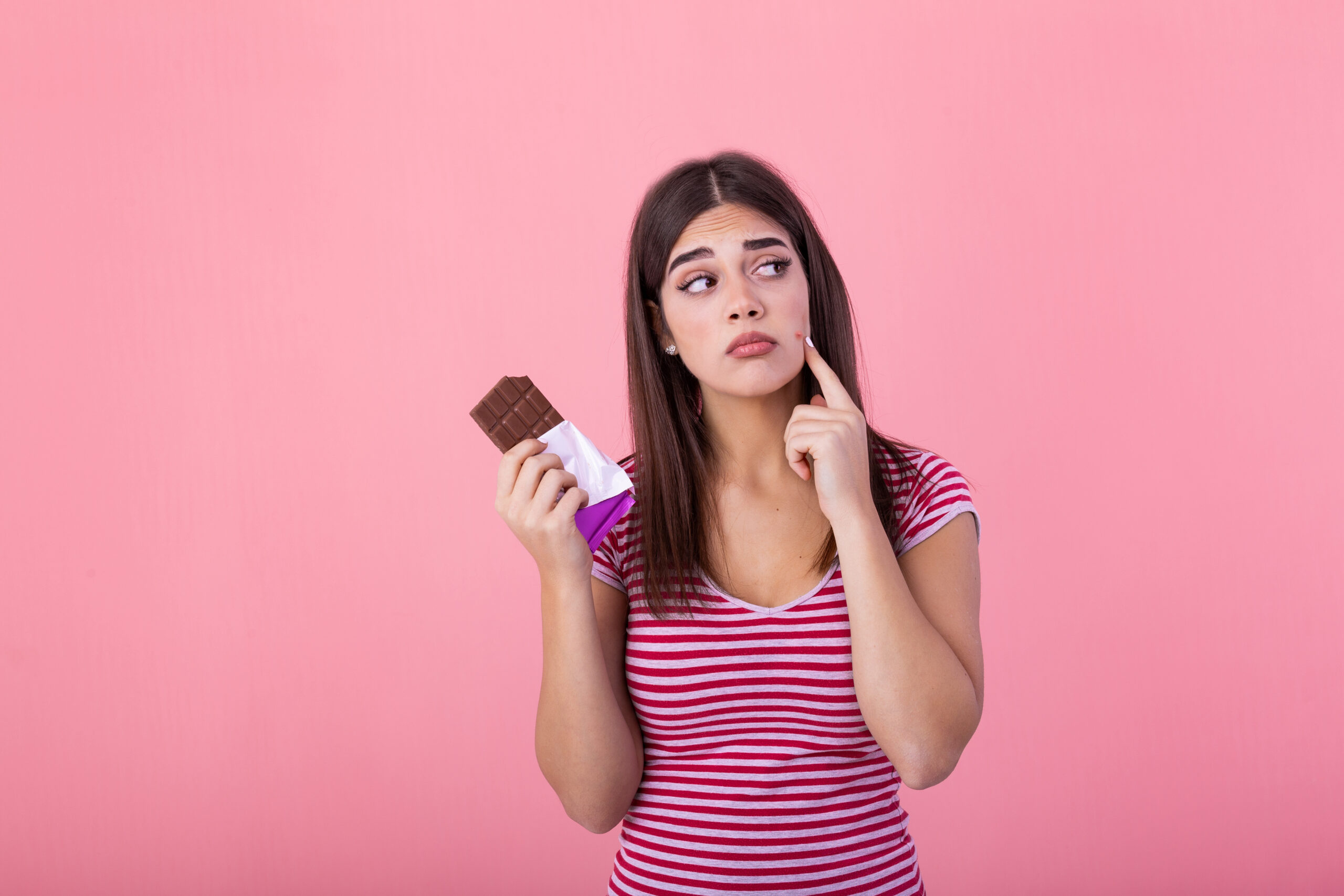 Jak dieta wpływa na trądzik? Fakty i mity o diecie antytrądzikowej